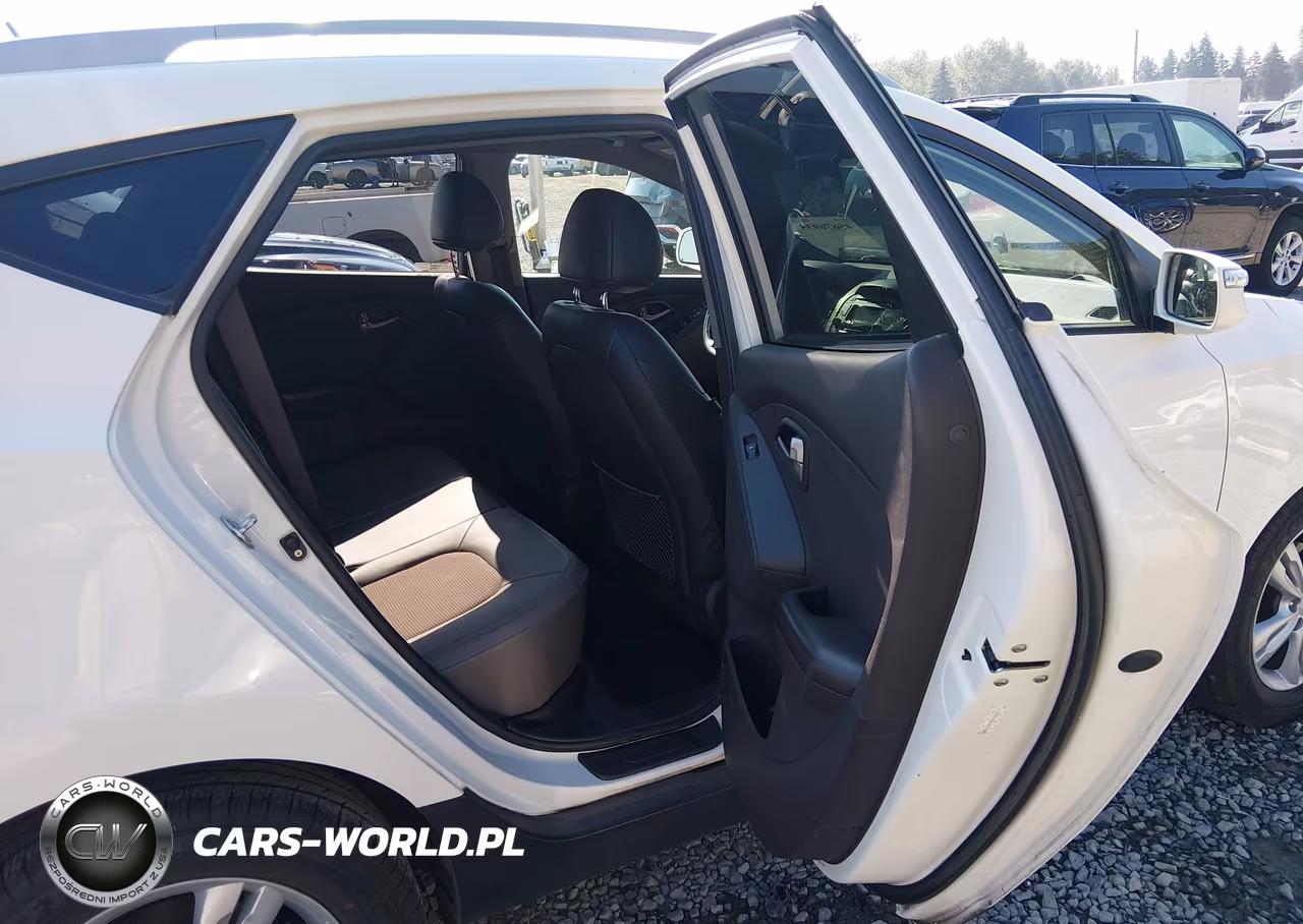 2012 Hyundai Tucson Gls VIN:KM8JUCAC8CU352853 - 8