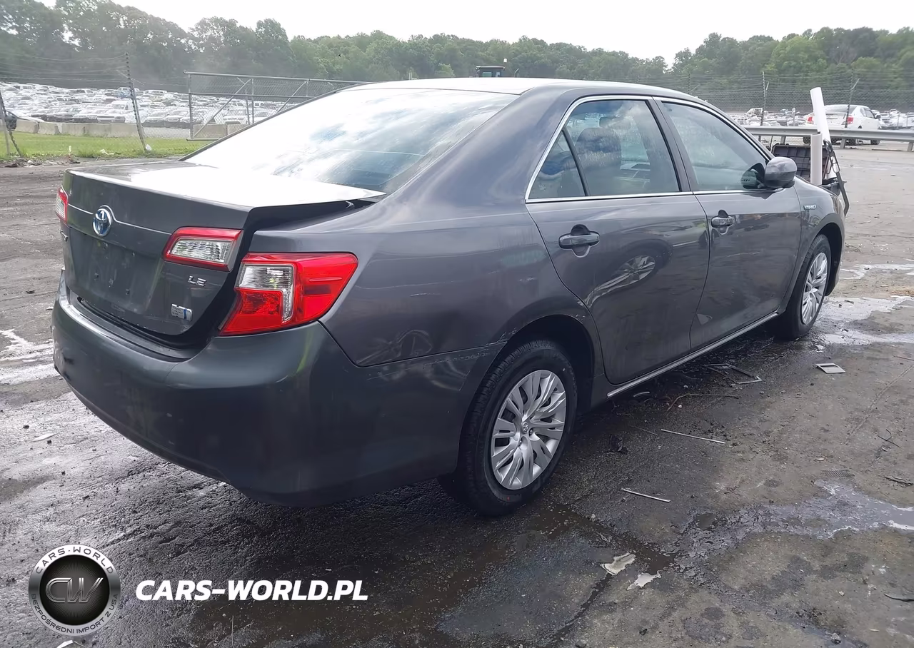 2014 Toyota Camry Hybrid Le VIN:4T1BD1FK5EU120447 - 4