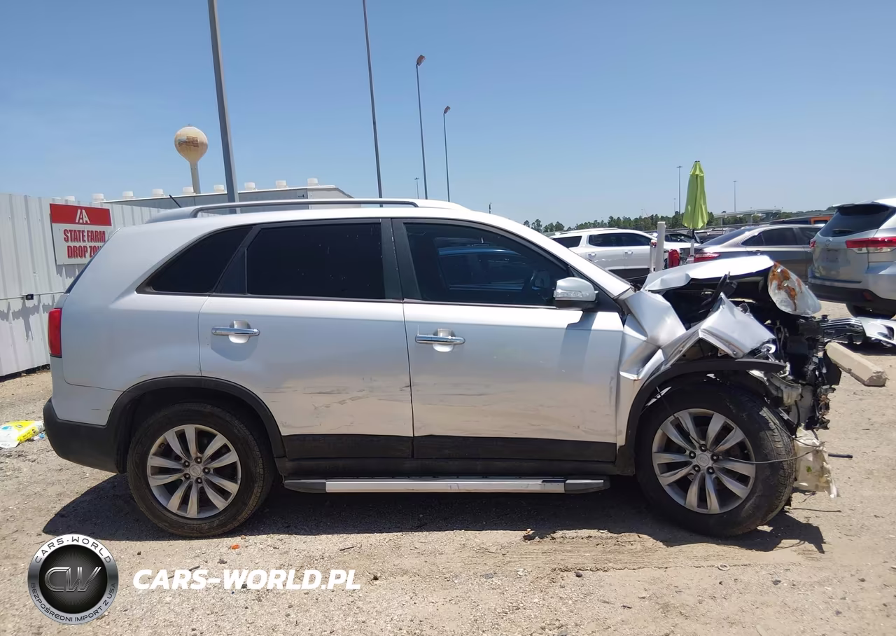 2011 Kia Sorento Lx V6 VIN:5XYKT4A28BG062797 - 13