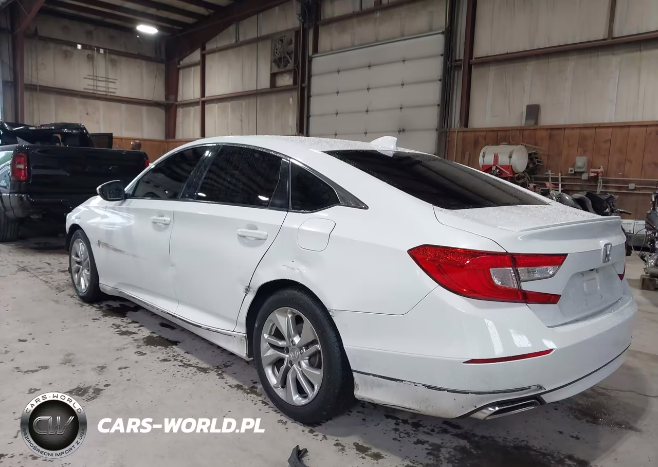 2018 Honda Accord Sport VIN:1HGCV1F32JA184585 - 3