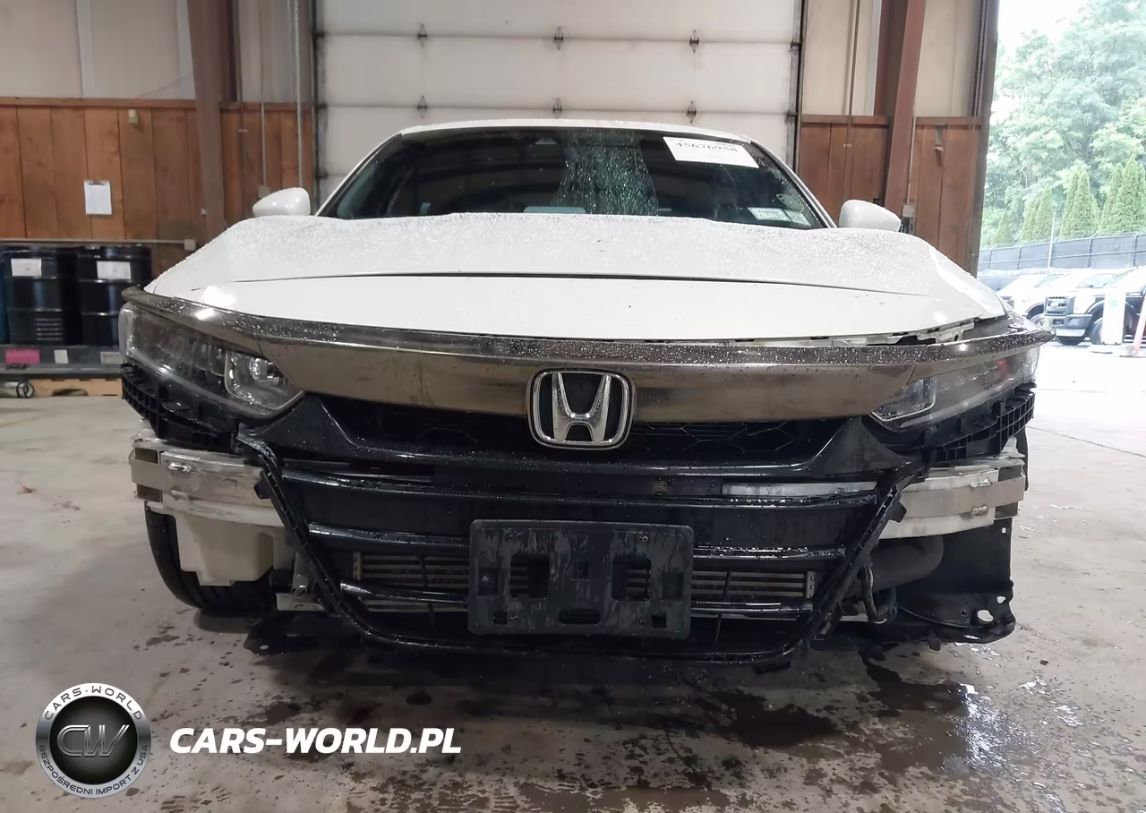 2018 Honda Accord Sport VIN:1HGCV1F32JA184585 - 6