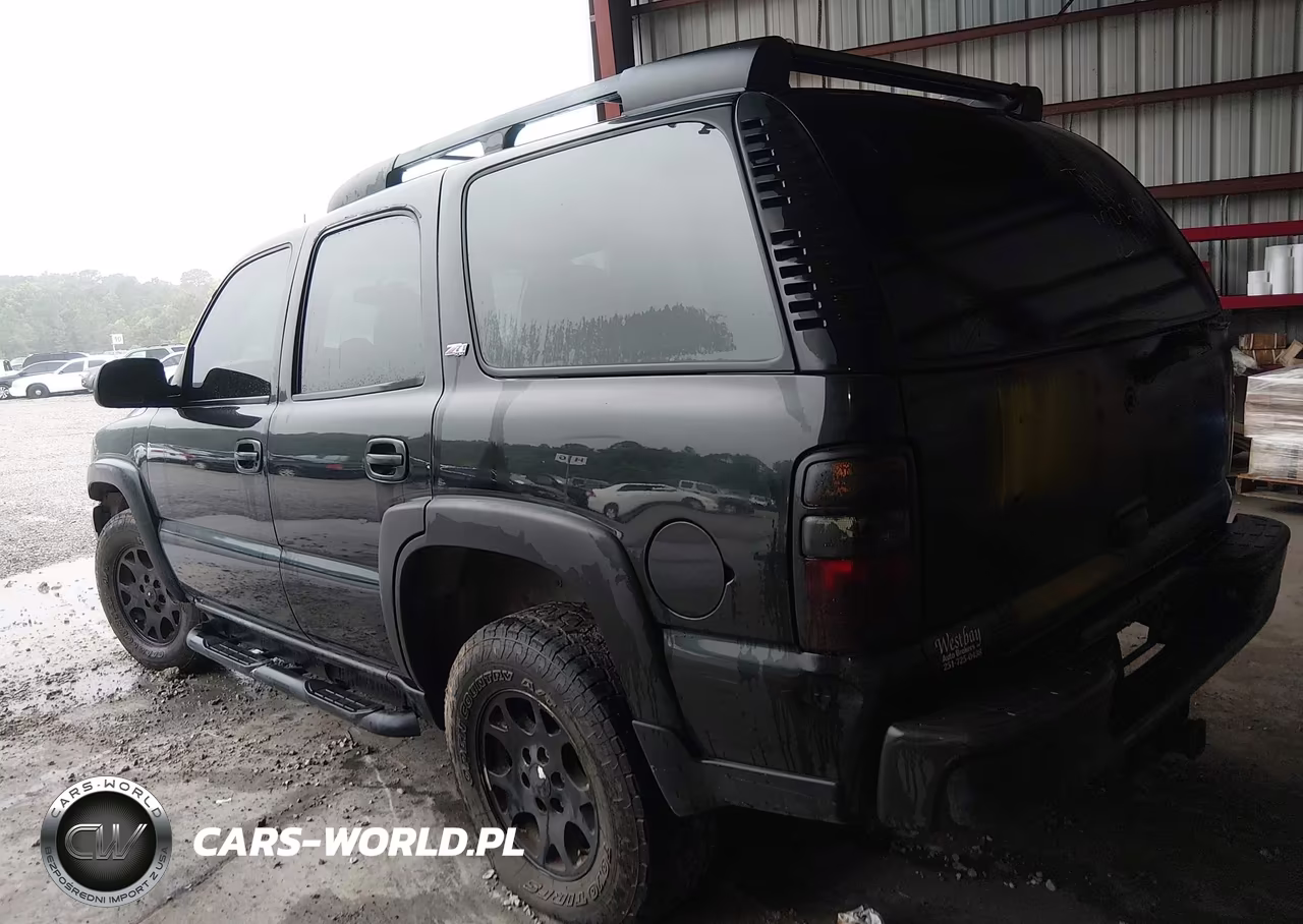 2005 Chevrolet Tahoe Z71 VIN:1GNEK13T75R129519 - 3