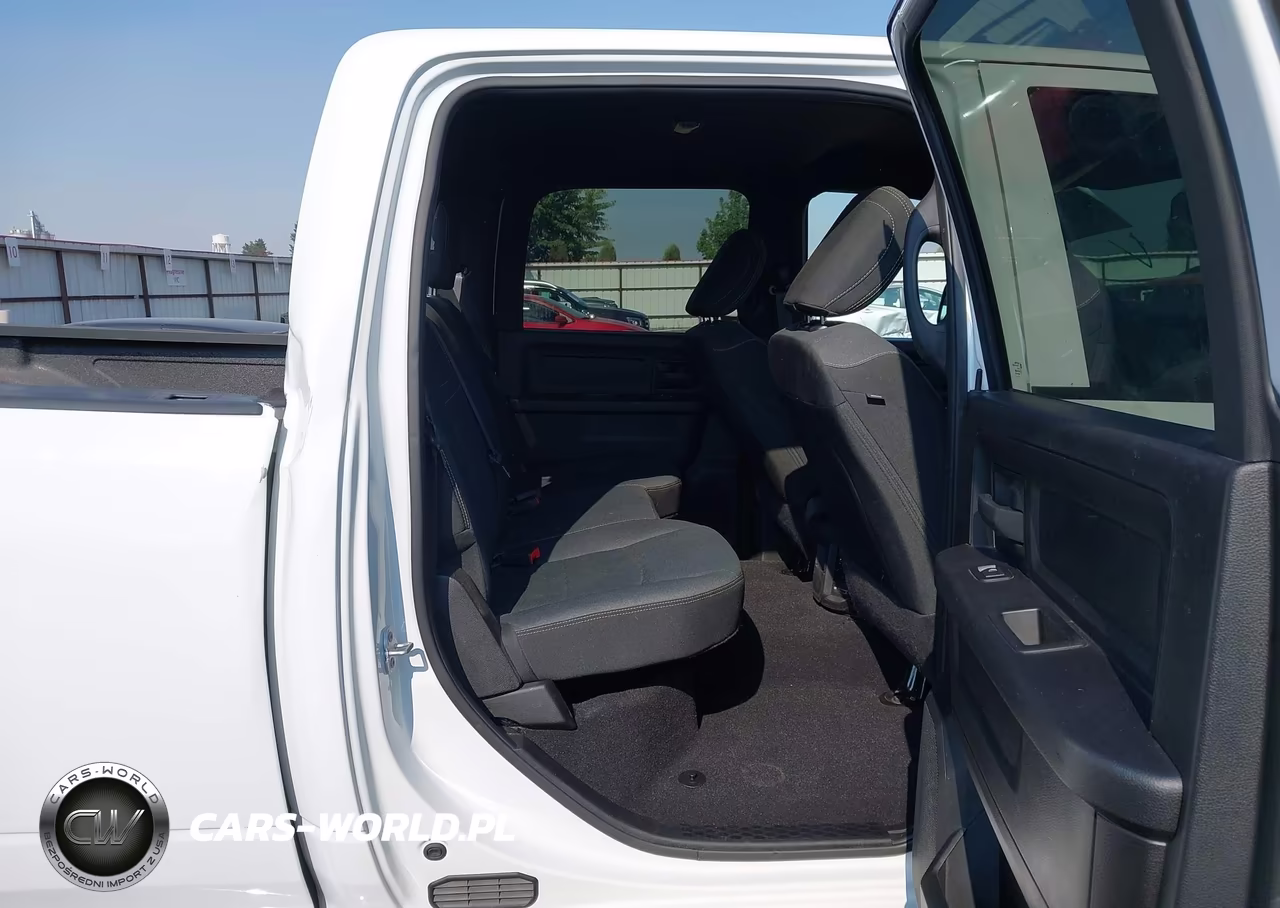 2021 Ram 3500 Tradesman 4X4 8' Box VIN:3C63R3GJ3MG703023 - 7