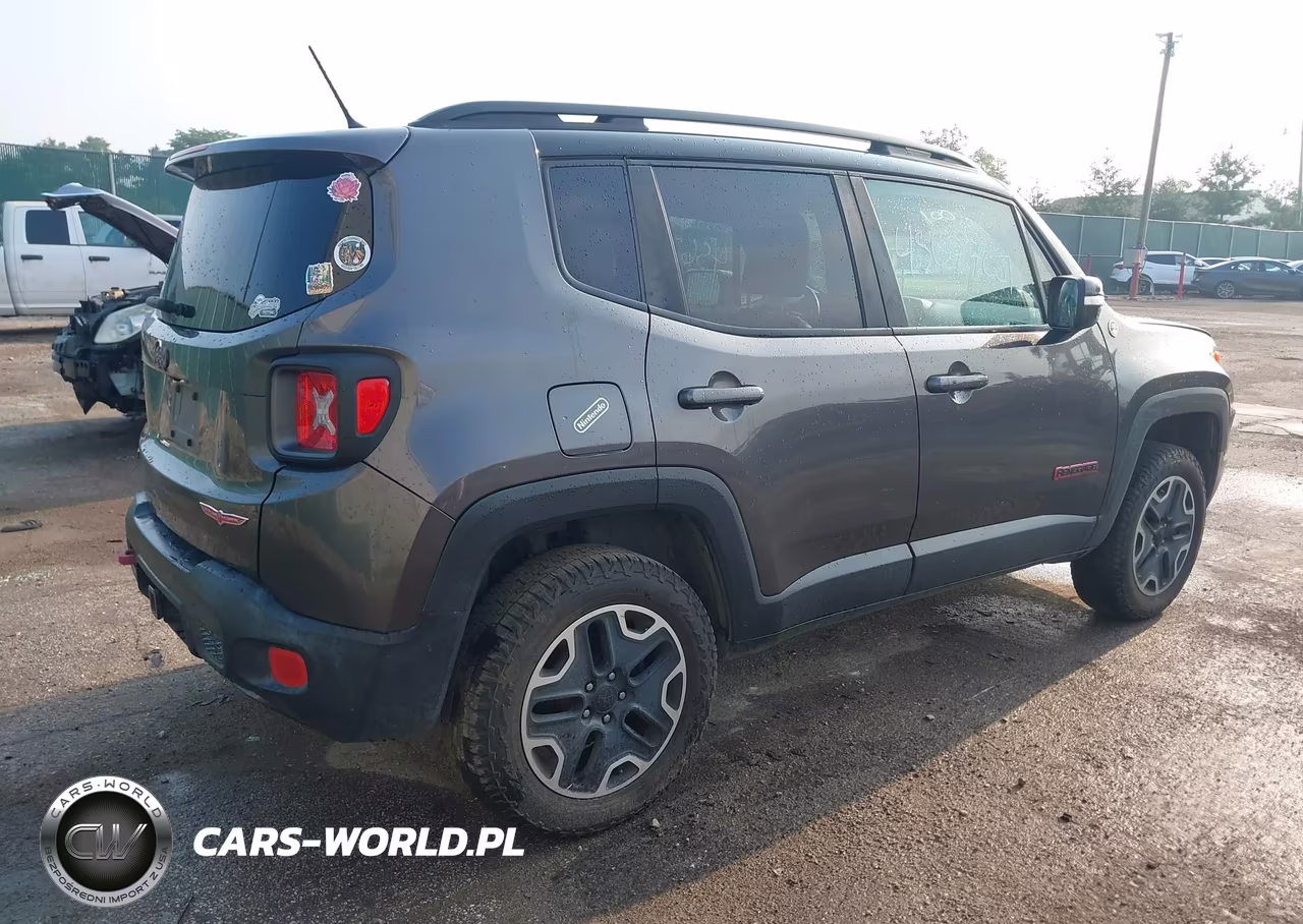 2017 Jeep Renegade Trailhawk VIN:ZACCJBCB1HPF97717 - 4