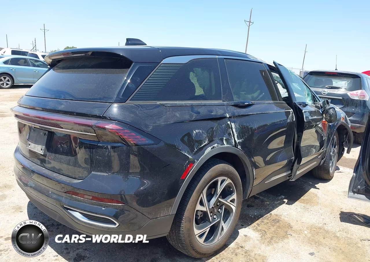 2025 Lincoln Nautilus Premiere VIN:5LMPJ8JA0SJ948292 - 4
