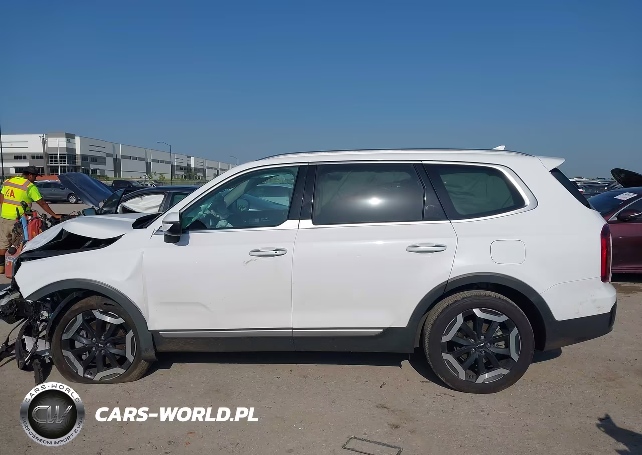 2024 Kia Telluride S VIN:5XYP64GC9RG494564 - 14