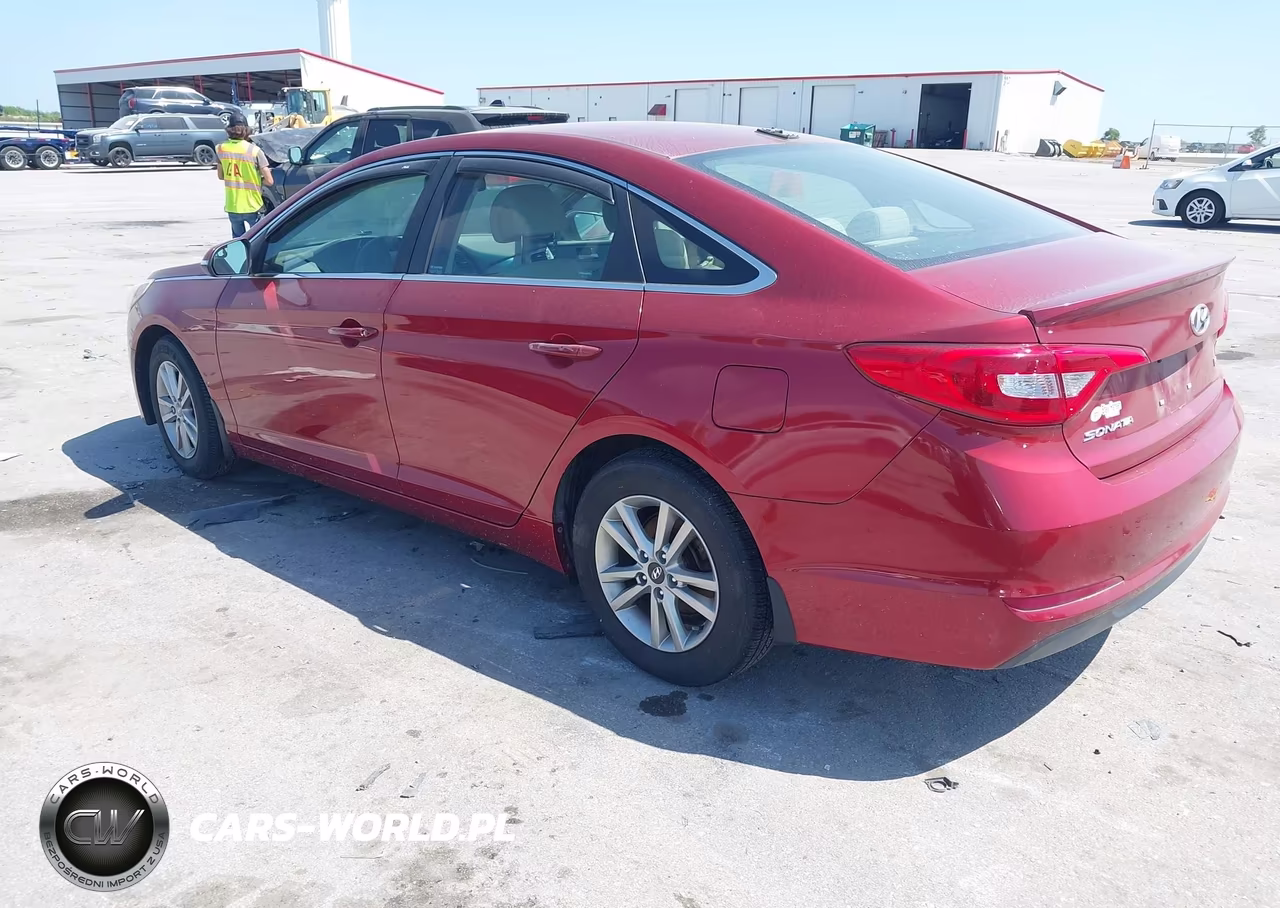 2015 Hyundai Sonata Eco VIN:5NPE24AA5FH153810 - 3