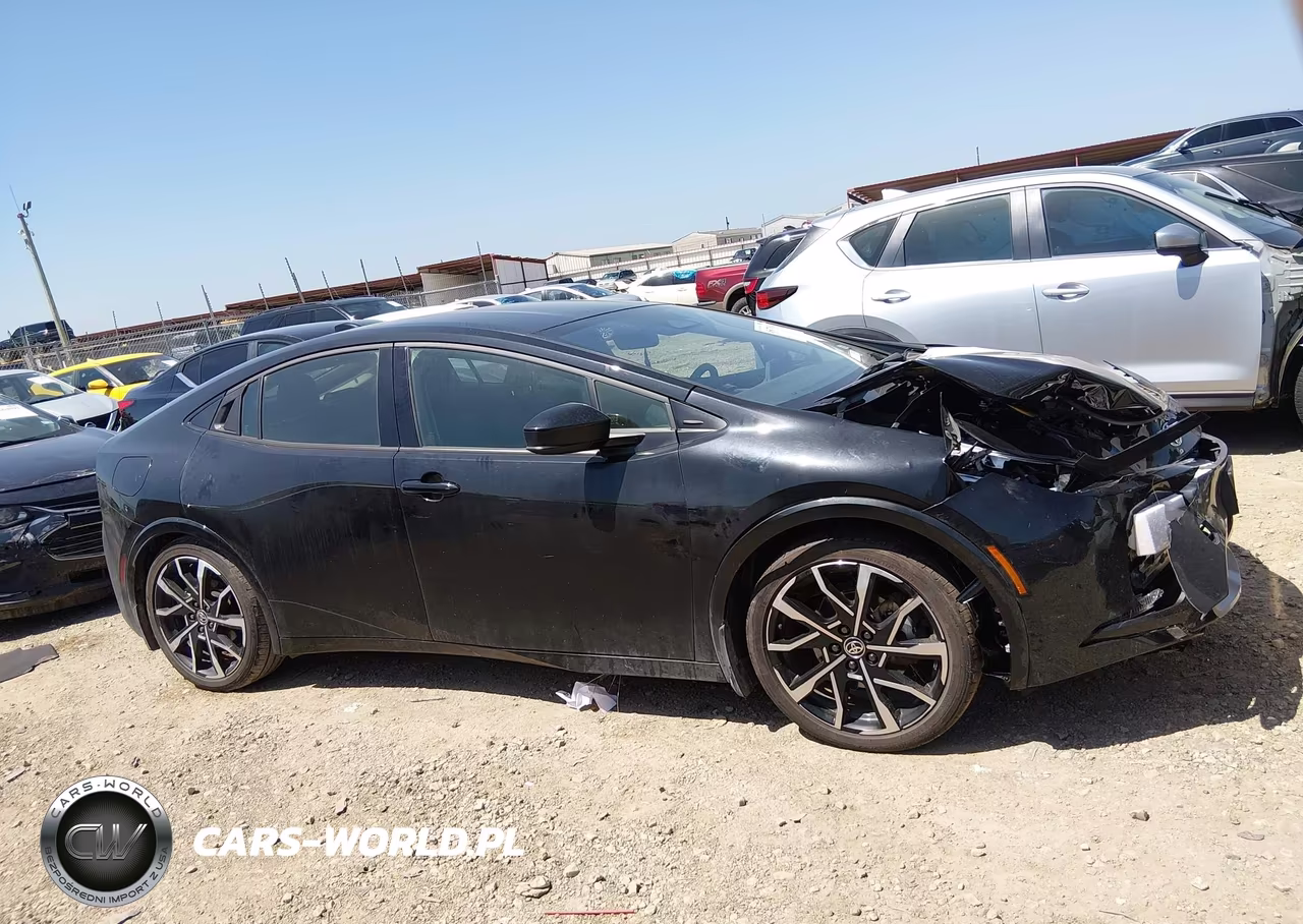 2025 Toyota Prius Plug-In Hybrid Xse VIN:JTDACACU2S3042851 - 14