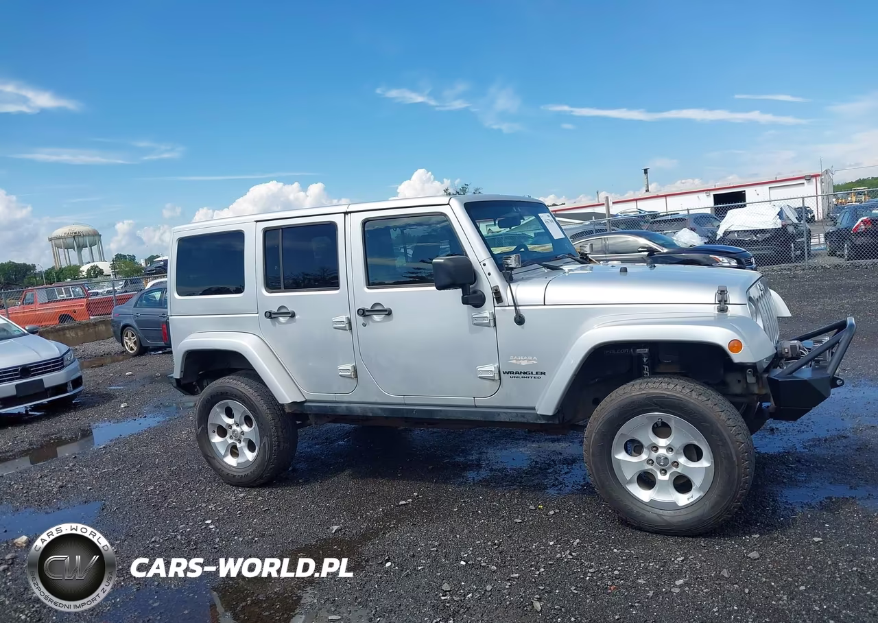 2012 Jeep Wrangler Unlimited Sahara VIN:1C4HJWEG4CL122470 - 13