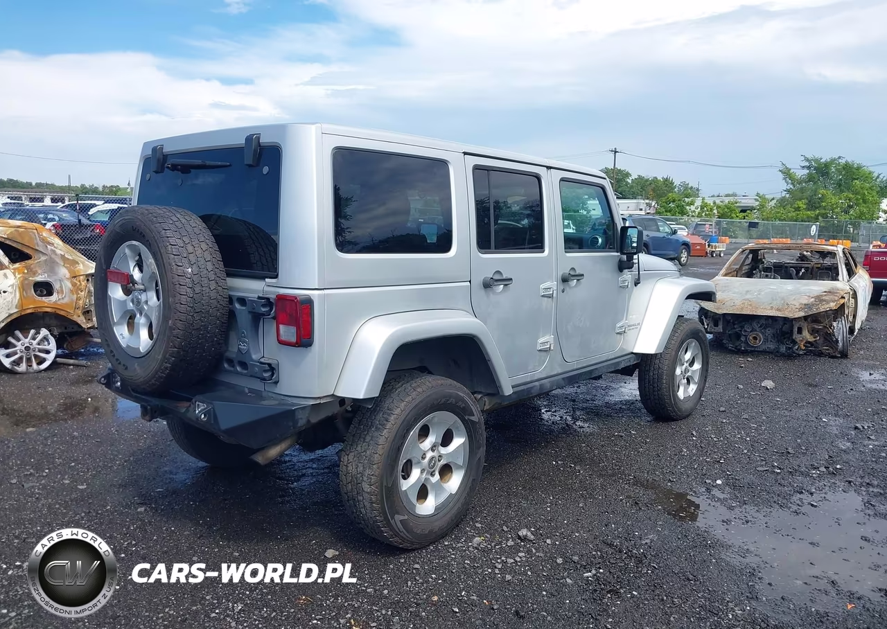 2012 Jeep Wrangler Unlimited Sahara VIN:1C4HJWEG4CL122470 - 4