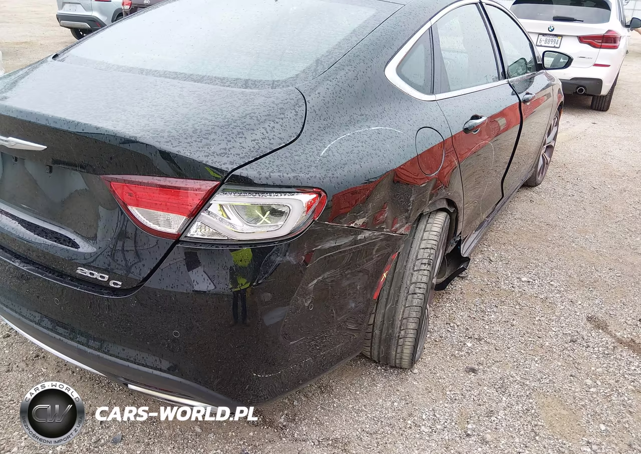 2015 Chrysler 200 C VIN:1C3CCCEG7FN567253 - 17
