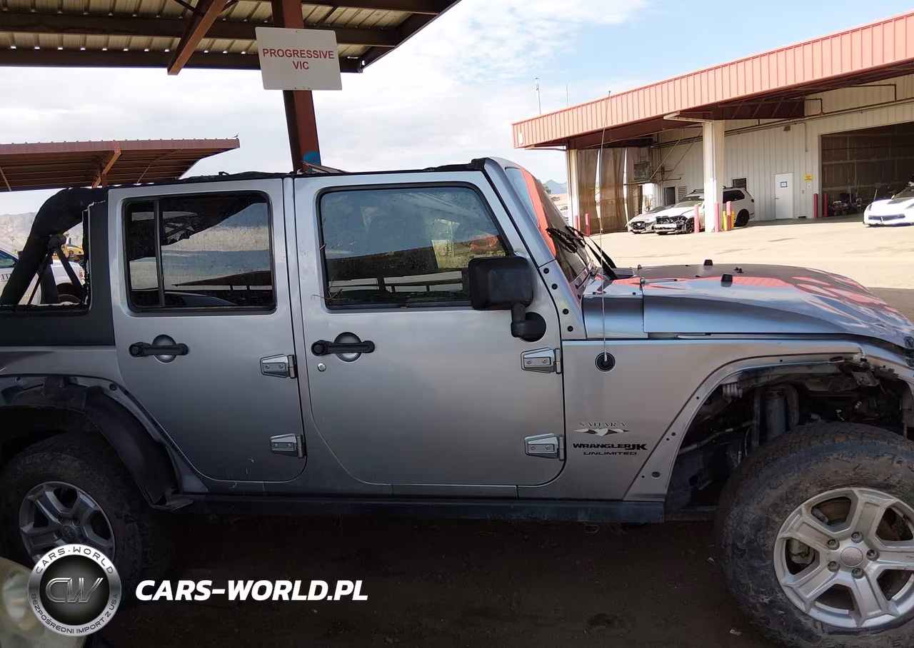 2018 Jeep Wrangler Jk Unlimited Sahara 4X4 VIN:1C4BJWEG8JL937208 - 14