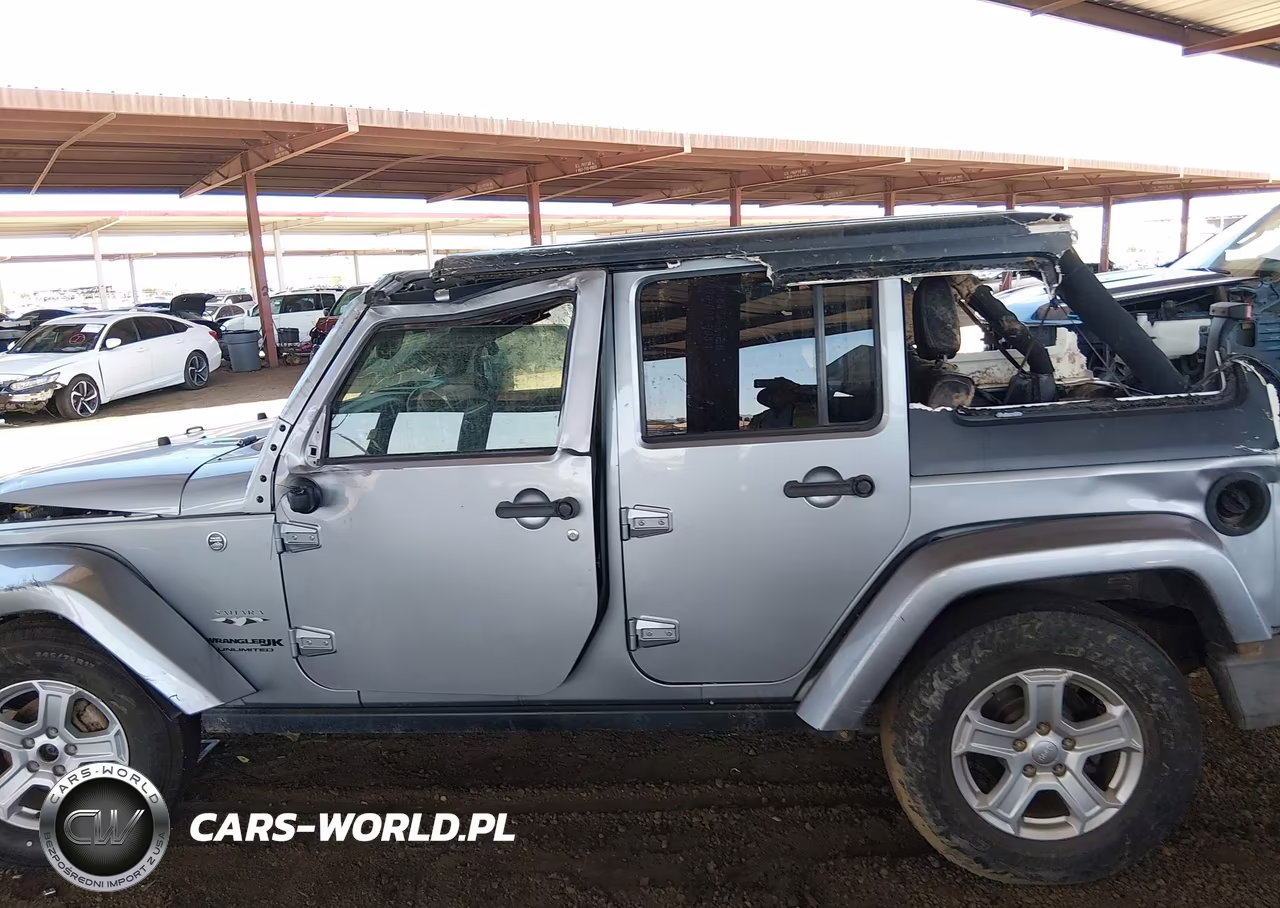 2018 Jeep Wrangler Jk Unlimited Sahara 4X4 VIN:1C4BJWEG8JL937208 - 15