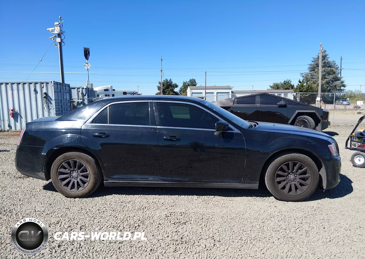 2012 Chrysler 300 VIN:2C3CCAAG0CH114171 - 13