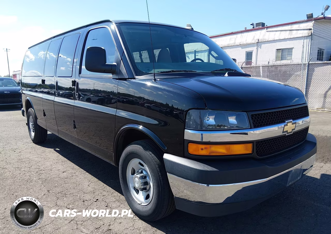 2017 Chevrolet Express 3500 Lt