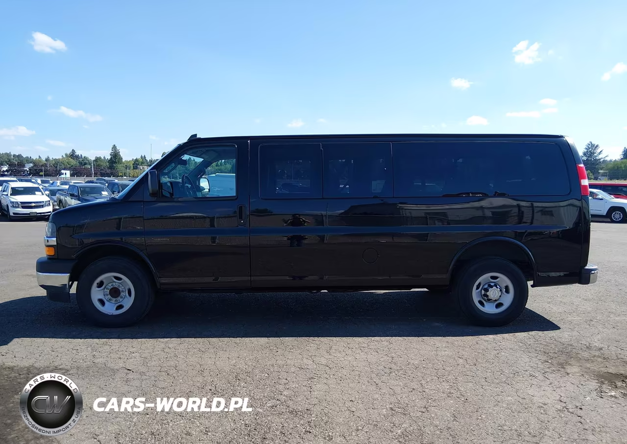 2017 Chevrolet Express 3500 Lt VIN:1GAZGPFF6H1287995 - 14