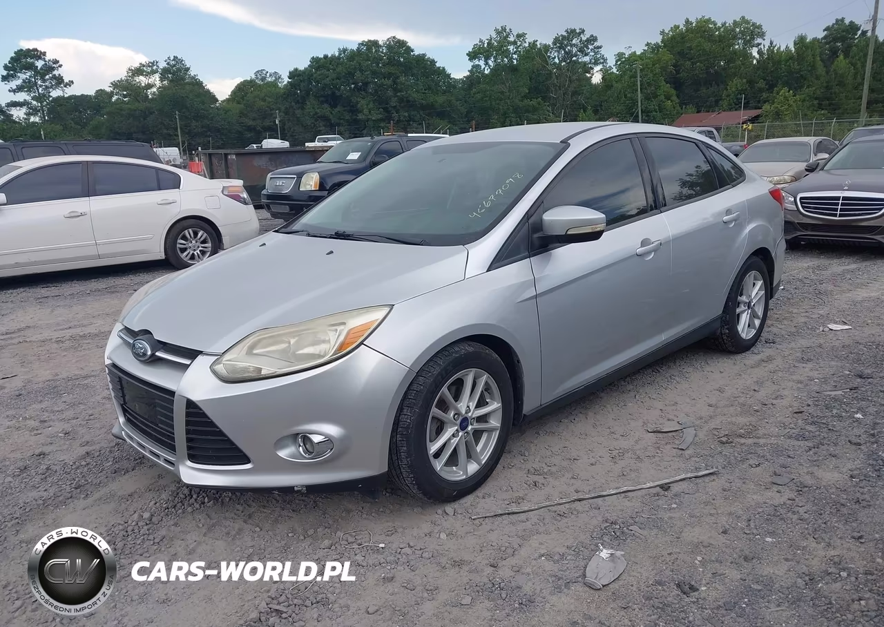 2015 Ford Focus Se VIN:1FADP3F29FL375812 - 2