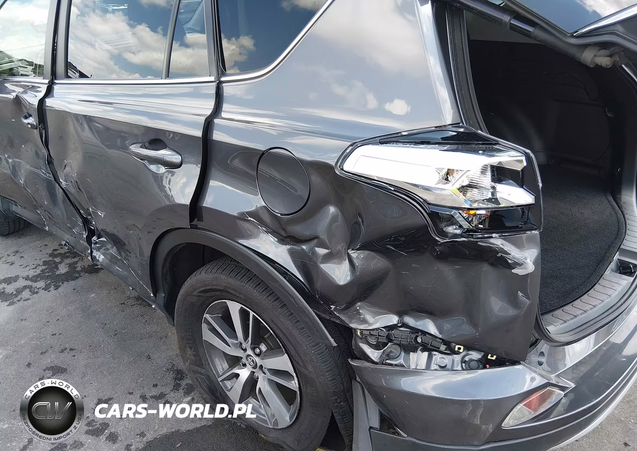 2016 Toyota Rav4 Xle VIN:JTMRFREV7GJ102253 - 18