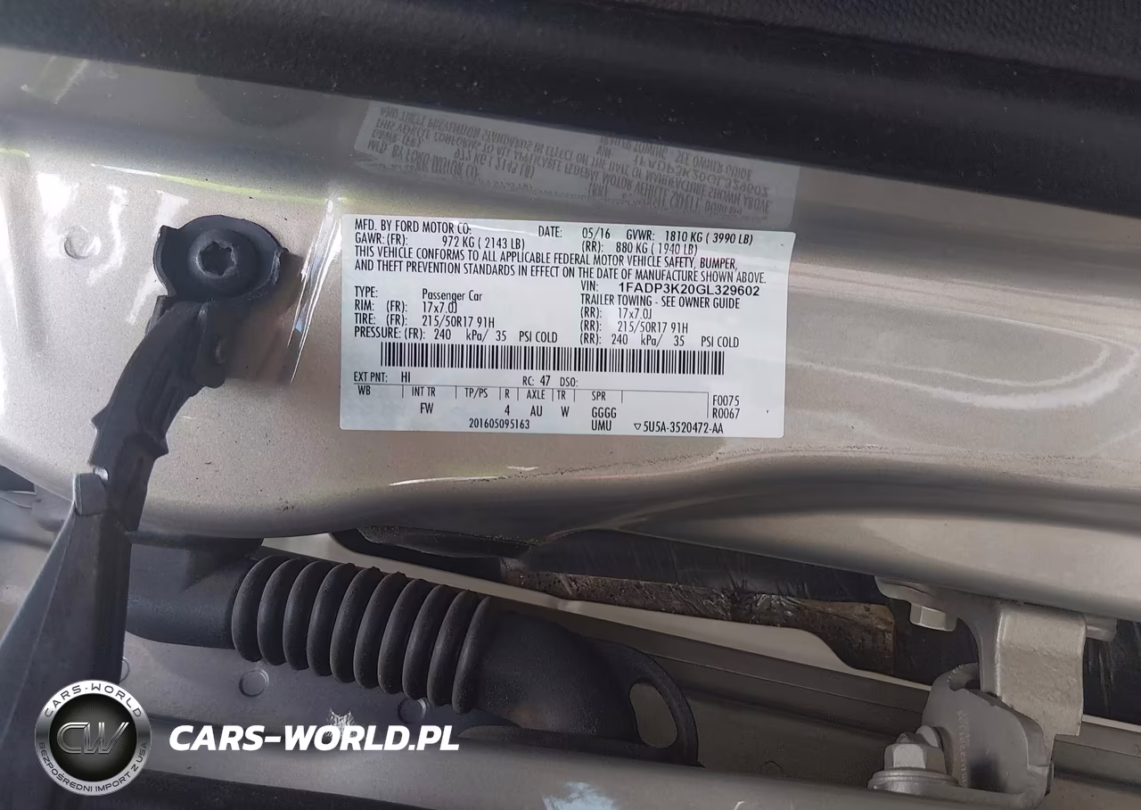 2016 Ford Focus Se VIN:1FADP3K20GL329602 - 9