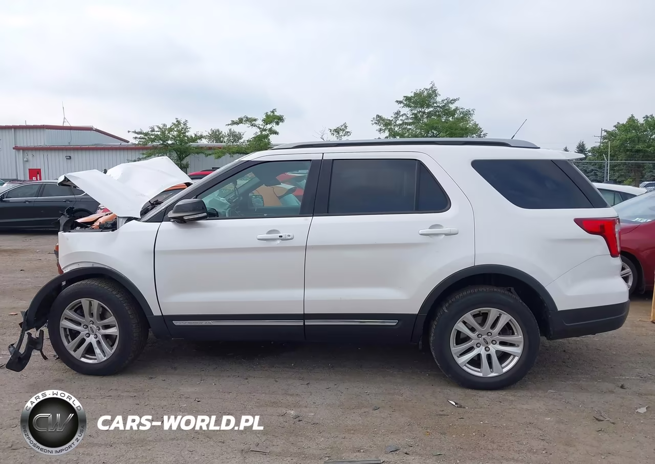 2018 Ford Explorer Xlt VIN:1FM5K8D82JGB81508 - 14