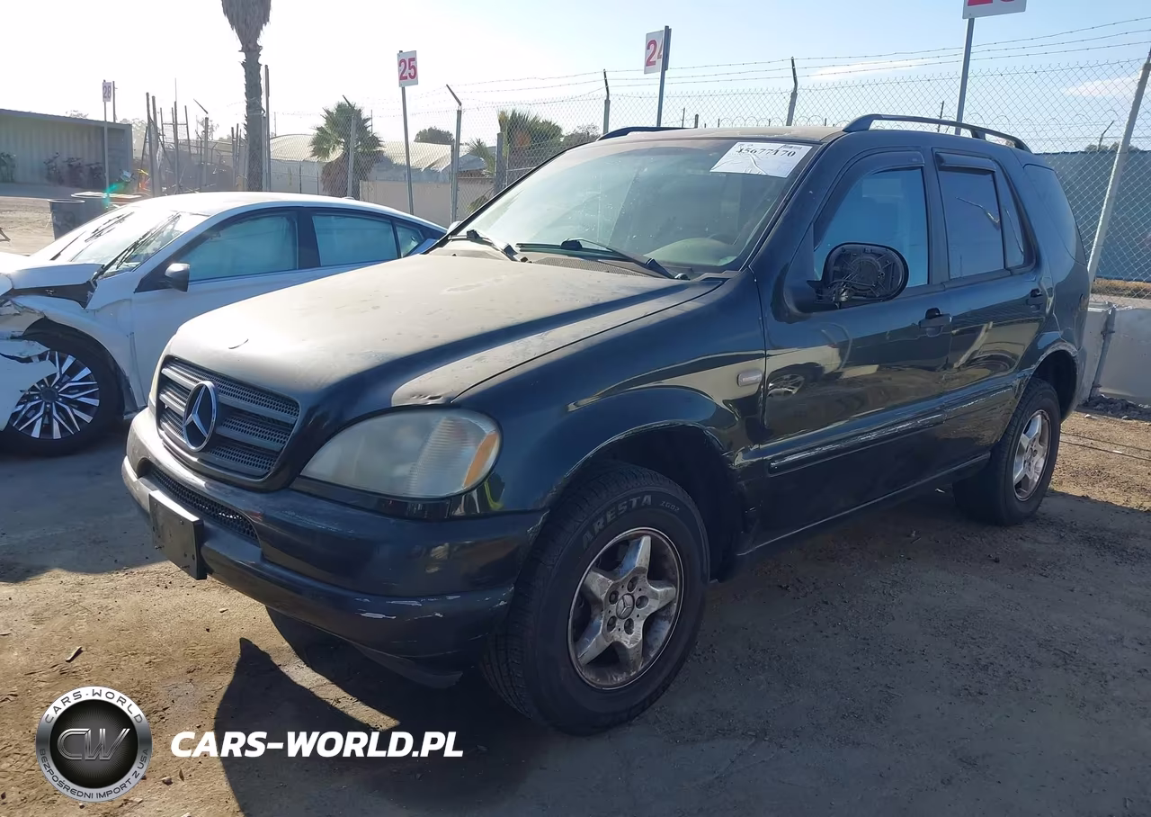 2000 Mercedes-Benz Ml 320 VIN:4JGAB54E8YA161957 - 2