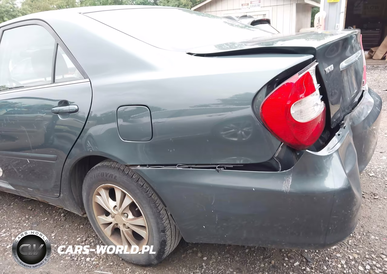 2004 Toyota Camry Le V6 VIN:4T1BF30K04U070098 - 15
