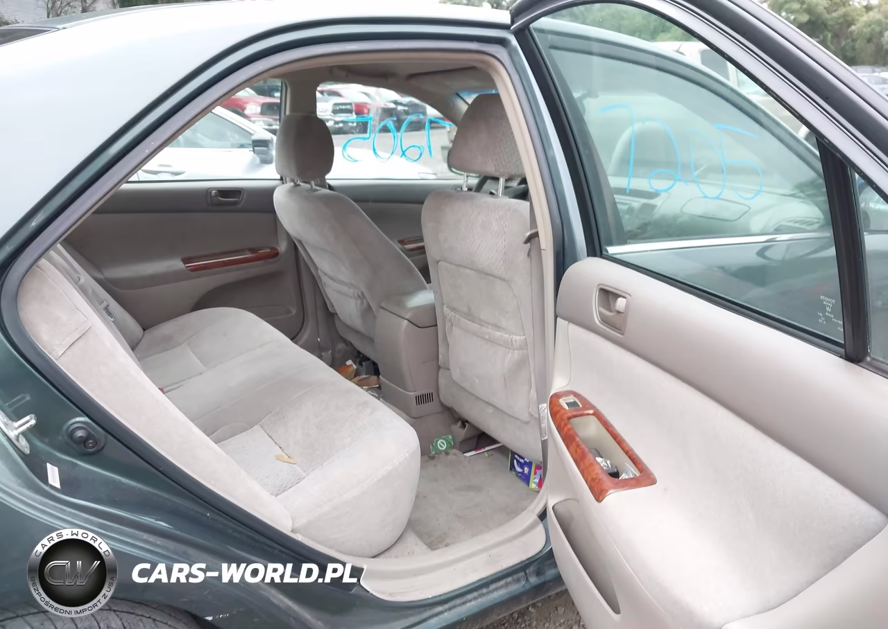 2004 Toyota Camry Le V6 VIN:4T1BF30K04U070098 - 8
