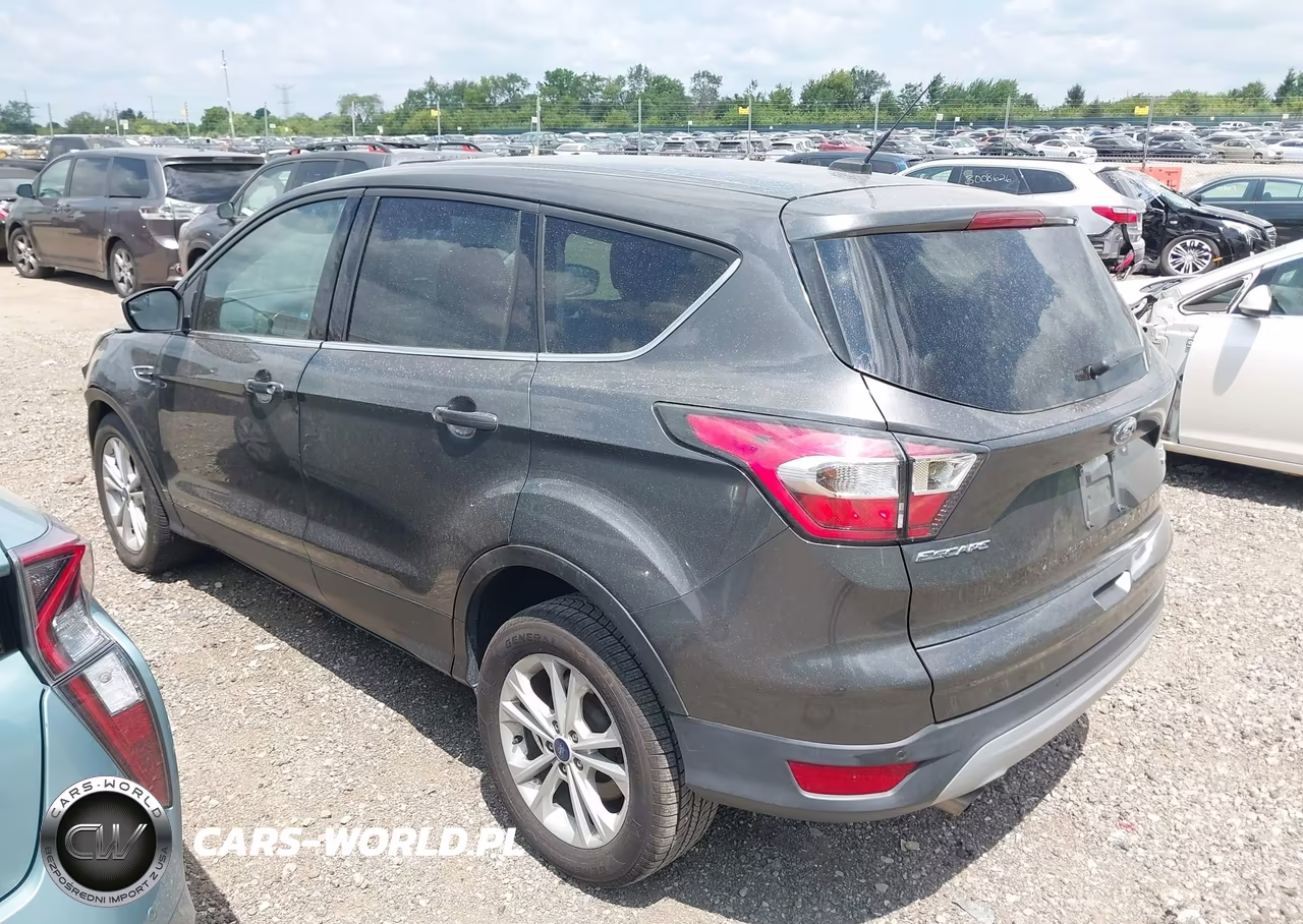2017 Ford Escape Se VIN:1FMCU9GDXHUA20979 - 3