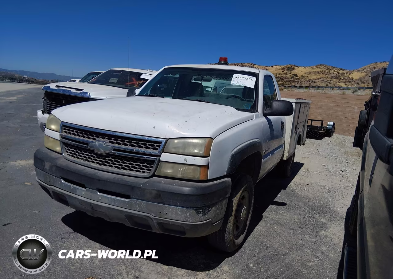 2005 Chevrolet Silverado 2500Hd Work Truck VIN:1GCHC24U65E206615 - 2