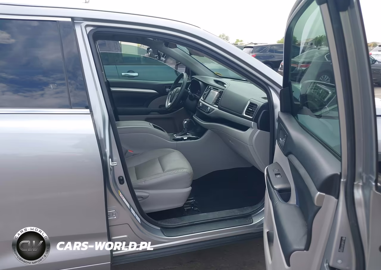 2014 Toyota Highlander Xle V6 VIN:5TDJKRFH7ES007659 - 5