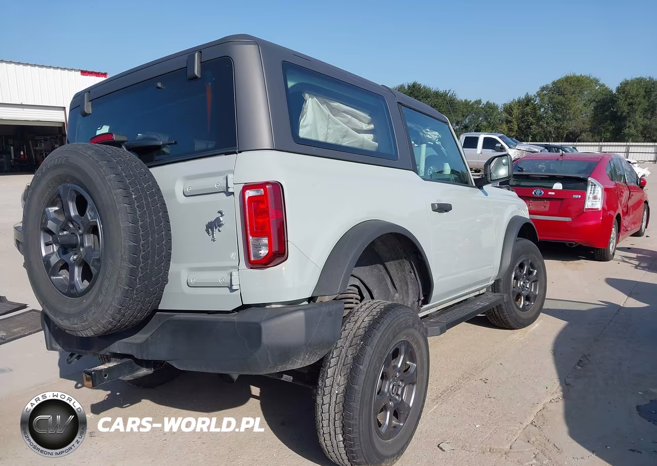 2022 Ford Bronco VIN:1FMDE5AP1NLB64080 - 4
