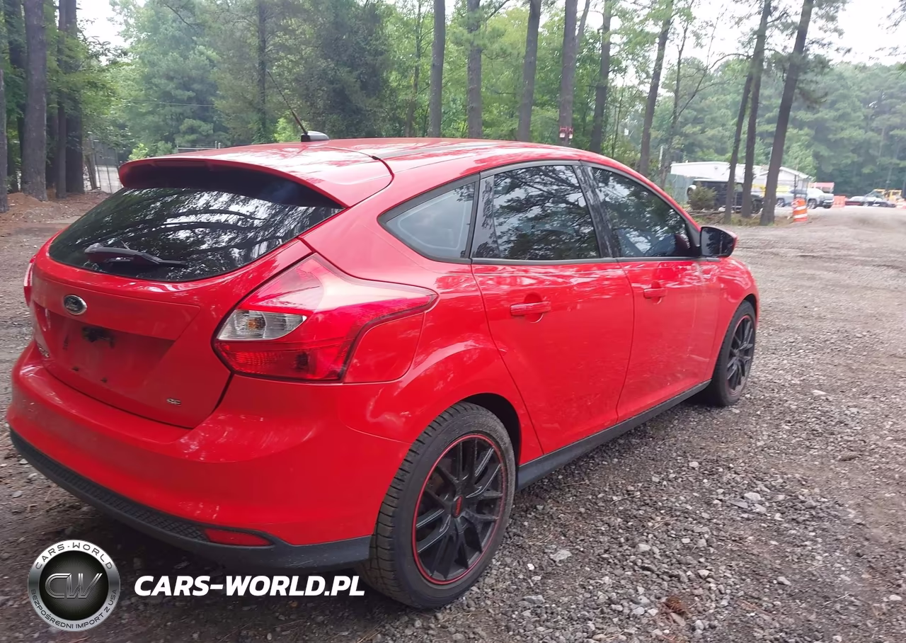 2012 Ford Focus Se VIN:1FAHP3K27CL171724 - 4