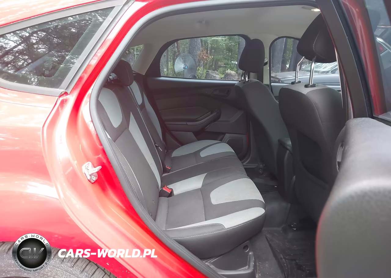 2012 Ford Focus Se VIN:1FAHP3K27CL171724 - 8
