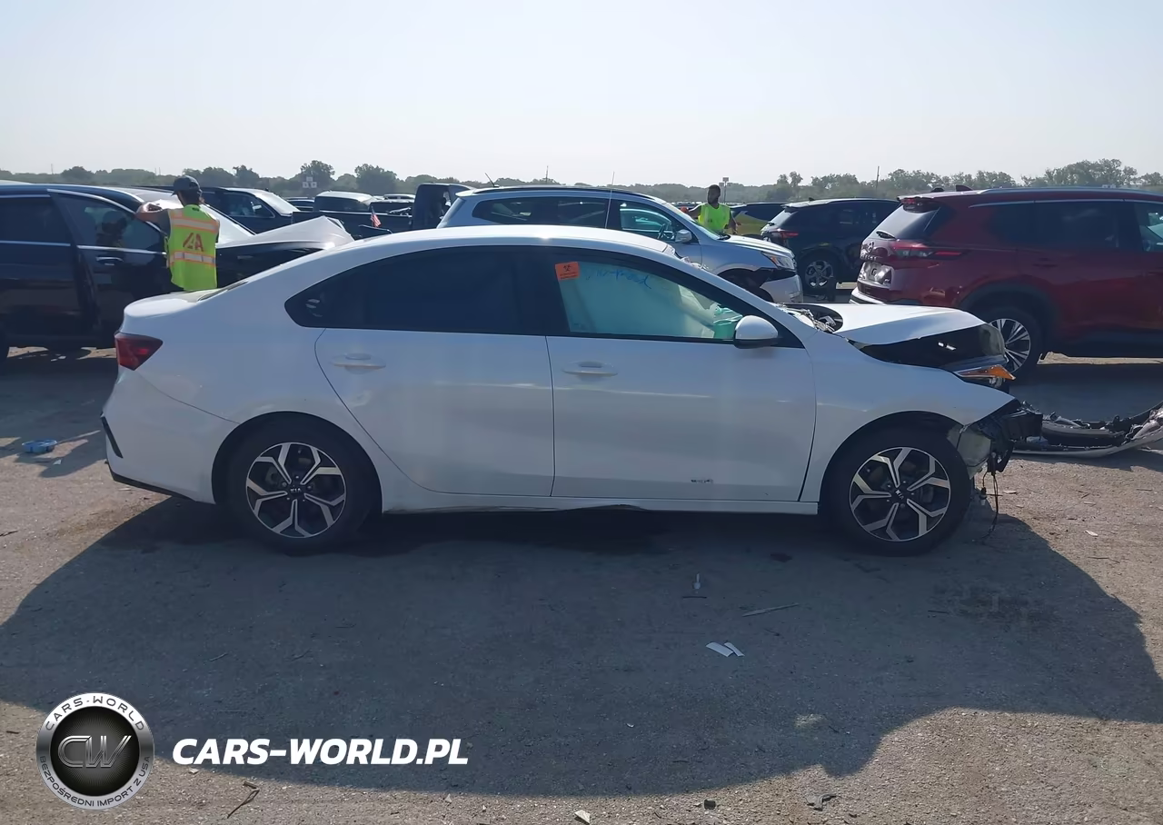 2021 Kia Forte Lxs VIN:3KPF24AD5ME295543 - 14