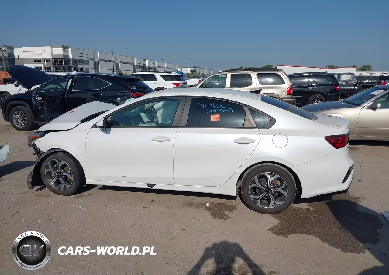 2021 Kia Forte Lxs VIN:3KPF24AD5ME295543 - 15