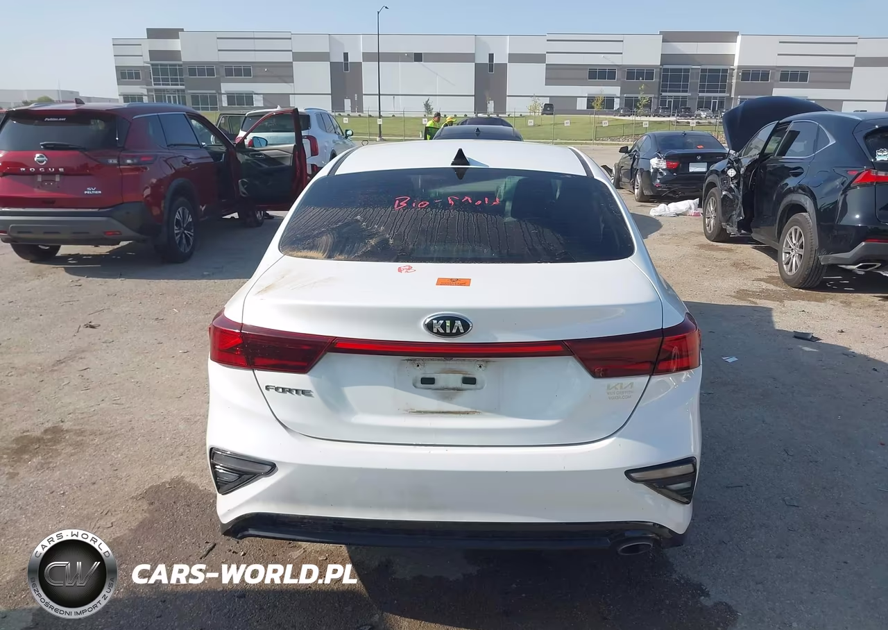 2021 Kia Forte Lxs VIN:3KPF24AD5ME295543 - 17