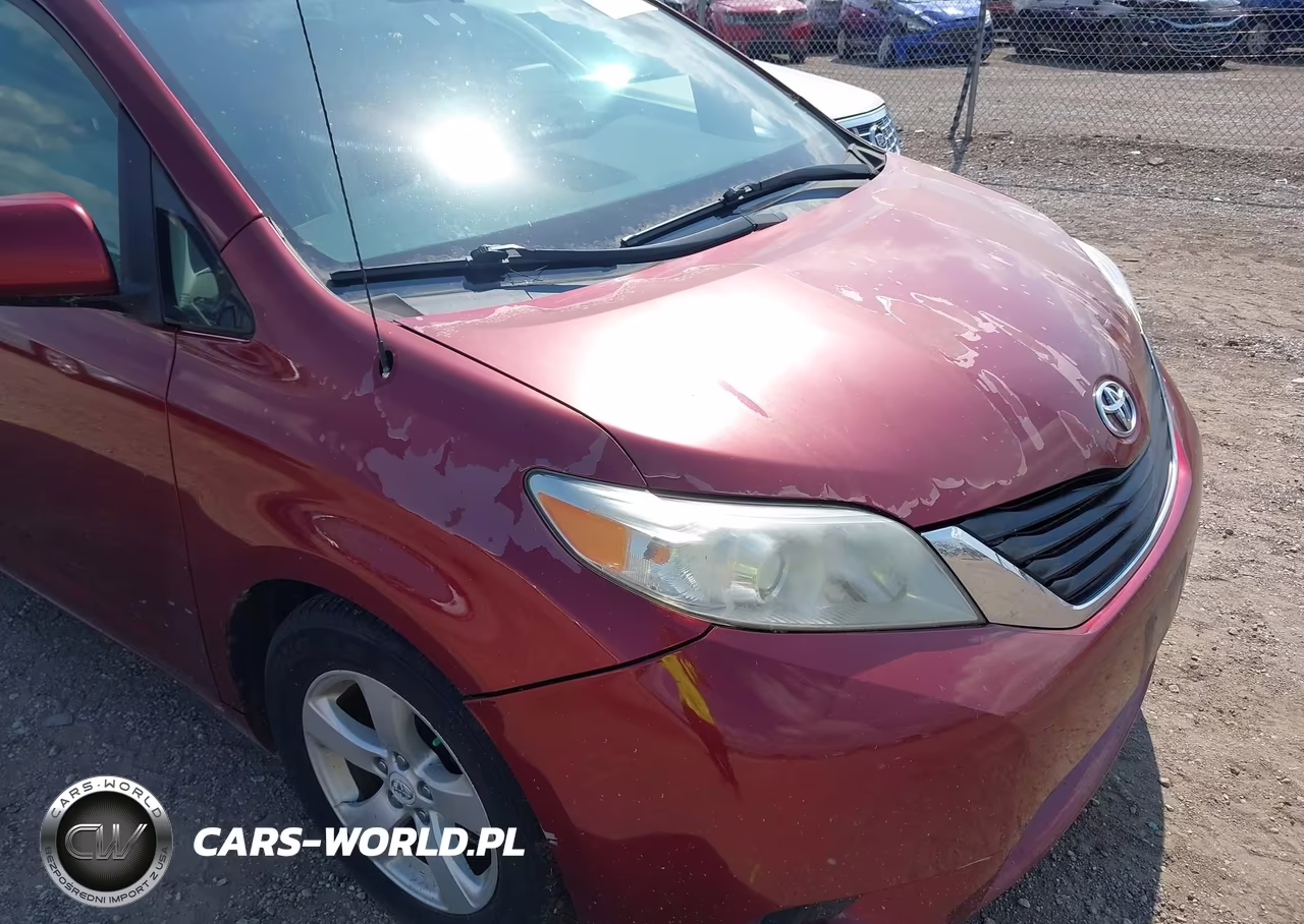 2011 Toyota Sienna Le V6 VIN:5TDKK3DC5BS052619 - 6