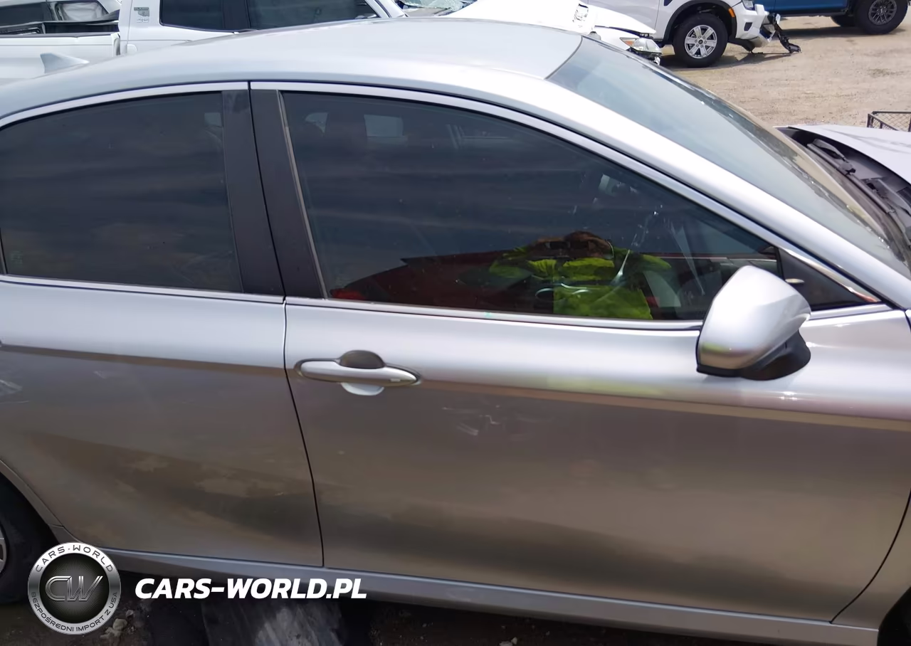 2024 Toyota Camry Hybrid Le VIN:4T1C31AK6RU626034 - 13