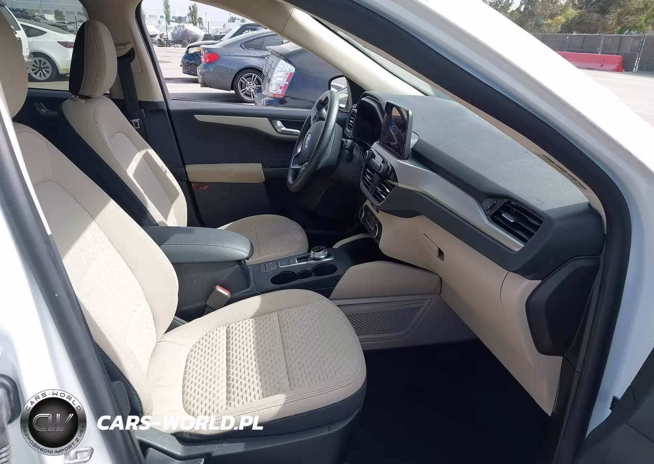 2020 Ford Escape Se VIN:1FMCU0G61LUB13296 - 5