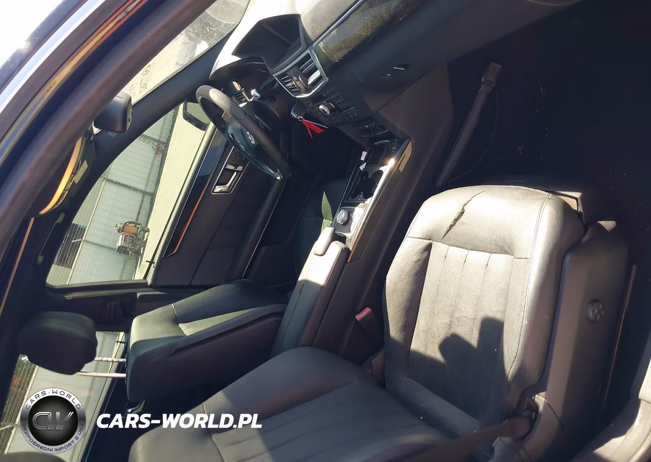 2010 Mercedes-Benz E 550 VIN:WDDHF7CB3AA203568 - 5
