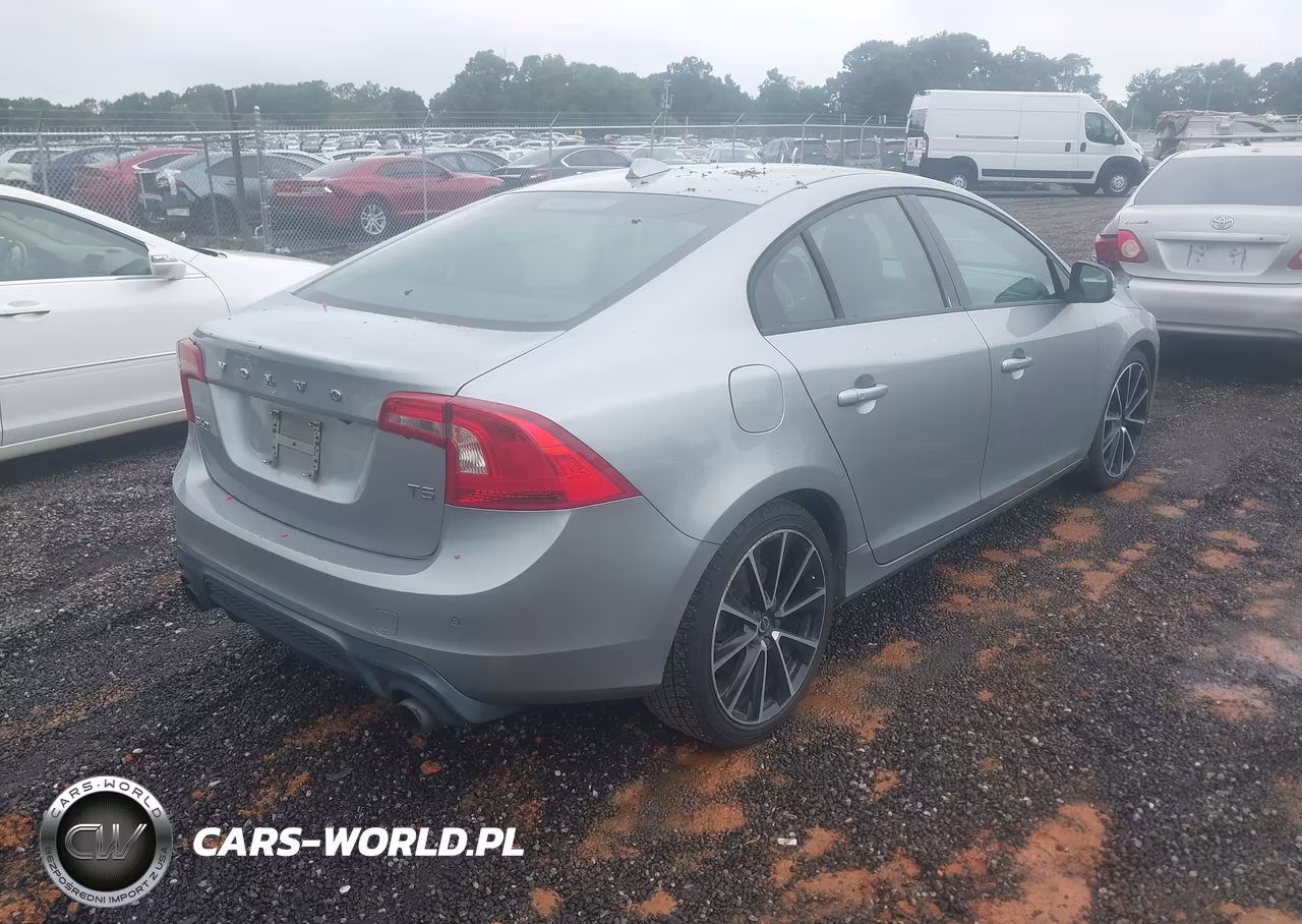 2017 Volvo S60 T5 Dynamic VIN:YV126MFL3H2433547 - 4