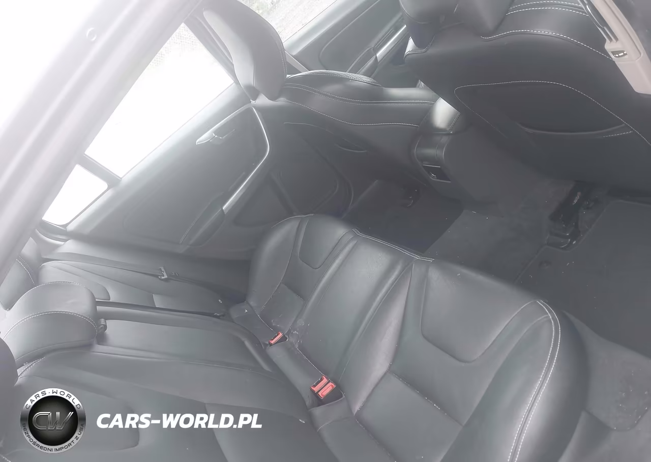2017 Volvo S60 T5 Dynamic VIN:YV126MFL3H2433547 - 8