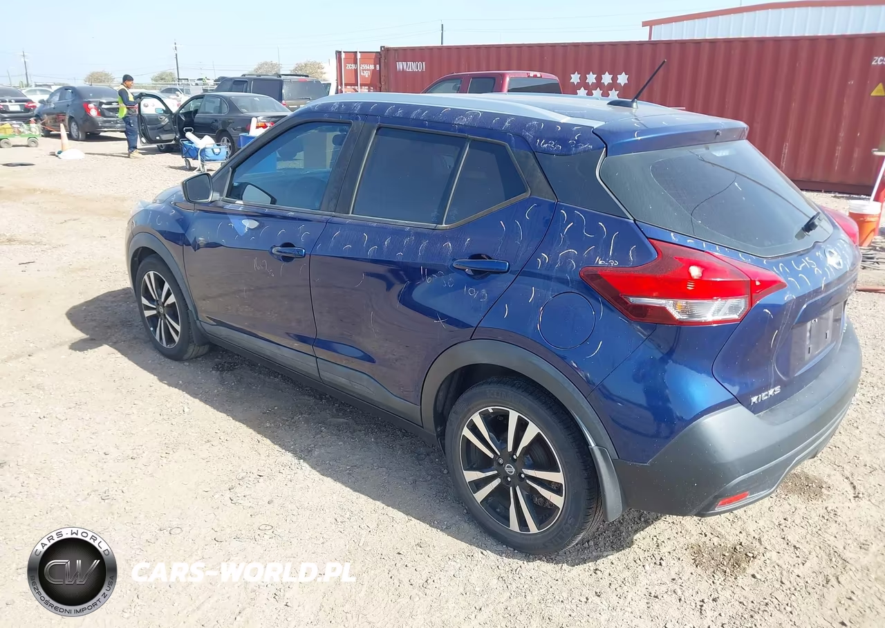 2018 Nissan Kicks Sv VIN:3N1CP5CU8JL543818 - 3