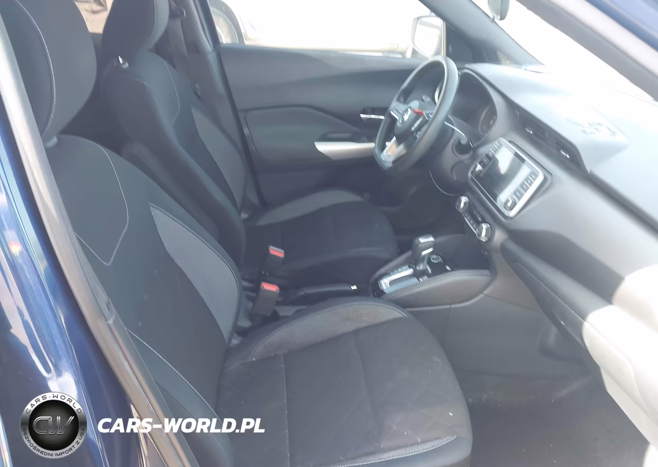 2018 Nissan Kicks Sv VIN:3N1CP5CU8JL543818 - 5