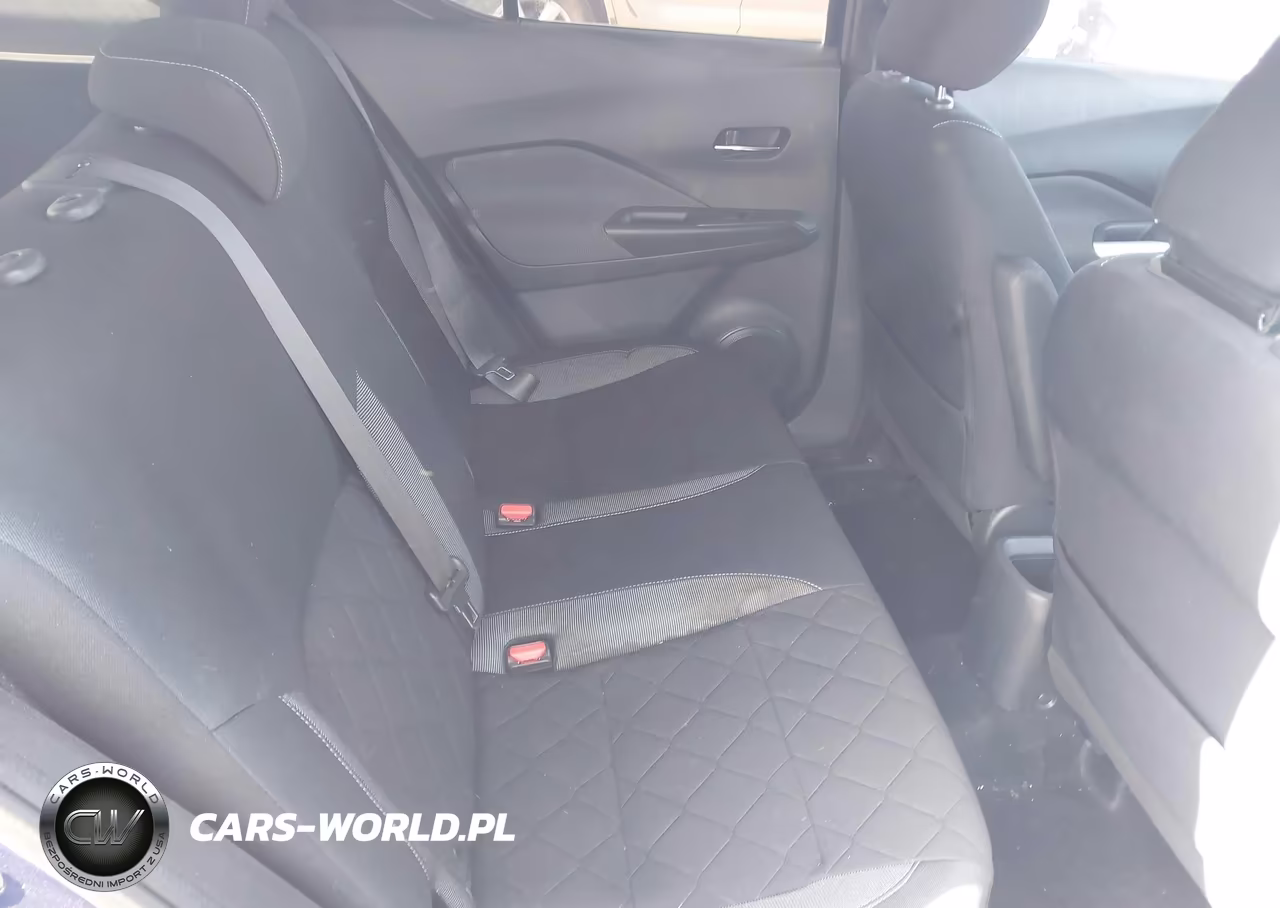 2018 Nissan Kicks Sv VIN:3N1CP5CU8JL543818 - 8