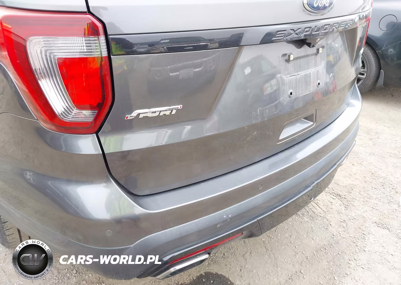 2016 Ford Explorer Sport VIN:1FM5K8GT7GGD28947 - 18
