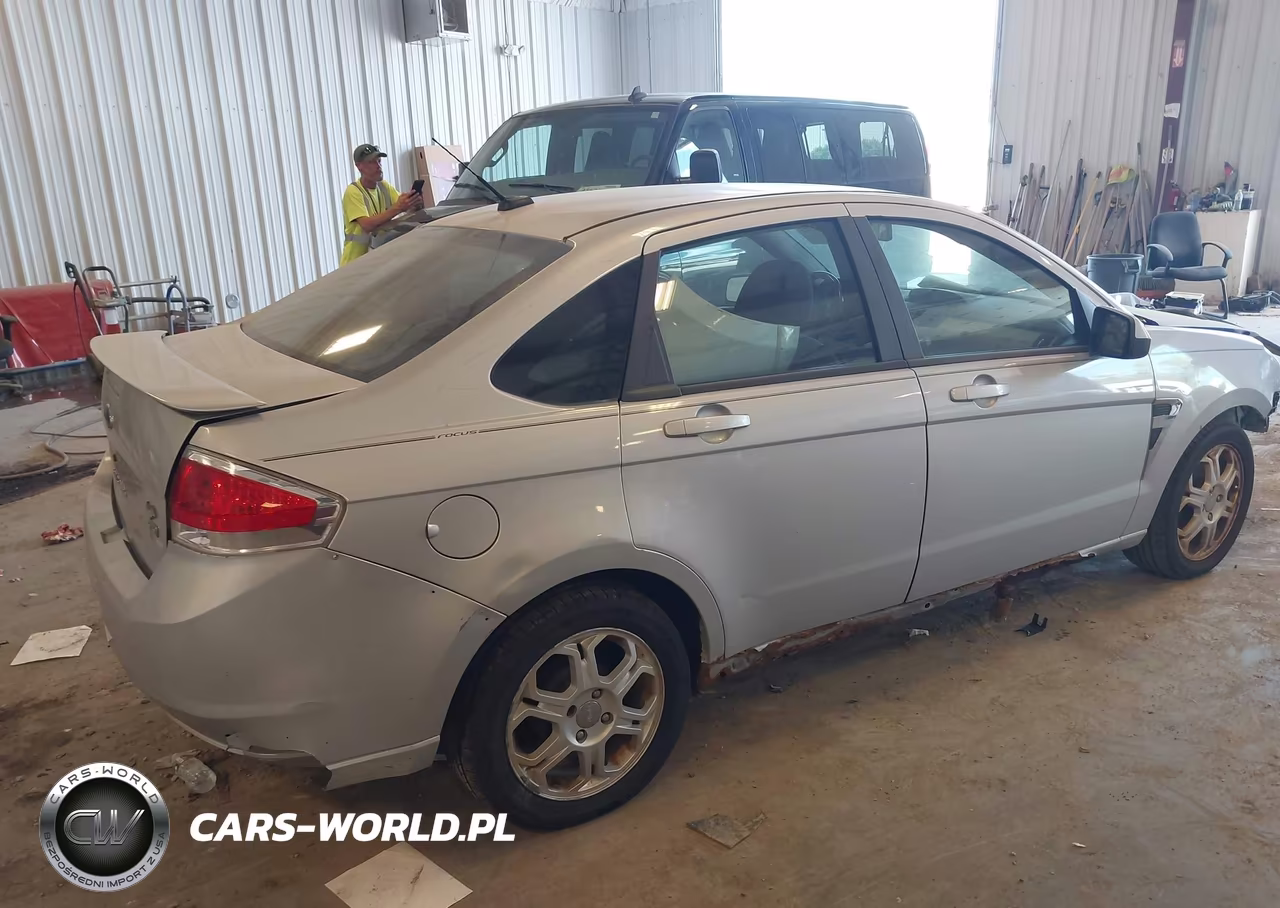 2008 Ford Focus Se-Ses VIN:1FAHP35N18W208830 - 4