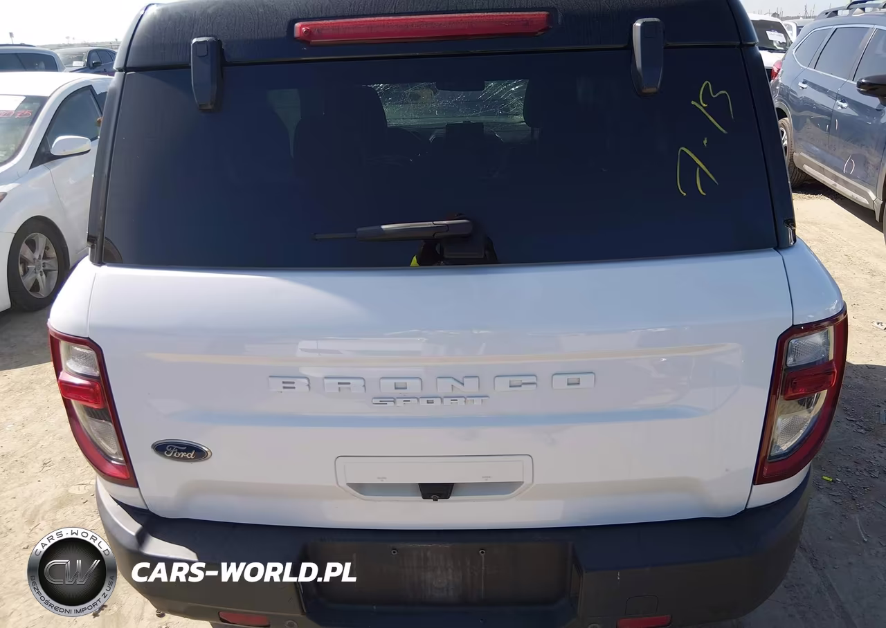 2021 Ford Bronco Sport Outer Banks VIN:3FMCR9C62MRB04708 - 16