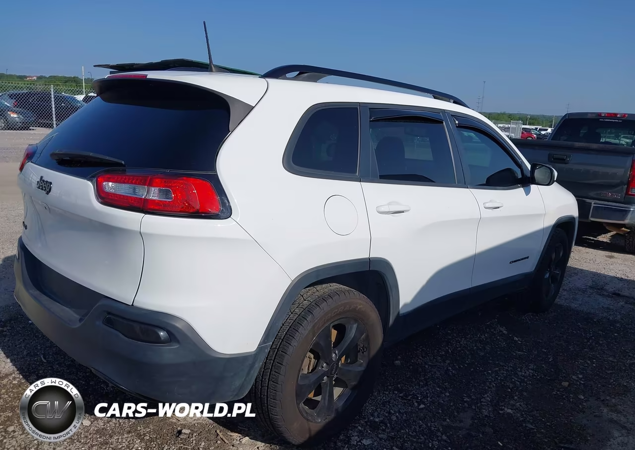 2016 Jeep Cherokee Altitude VIN:1C4PJMCBXGW186959 - 4
