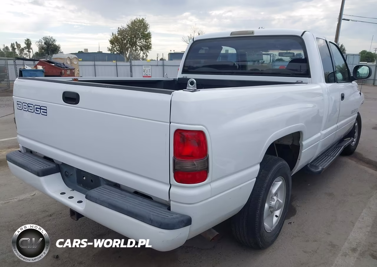 2000 Dodge Ram 1500 St VIN:1B7HC13Z5YJ111952 - 4